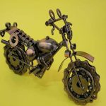 Orta boy metal motorsiklet 2