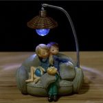 Sevgili biblo ışıklı çift